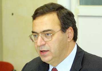 Με ρυθμό 4% αναπτύχθηκε η ελληνική οικονομία το 2002