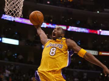 Εκπληκτική εμφάνιση του Μπράιαντ και εκτός έδρας νίκη των Λέικερς επί των Νάγκετς