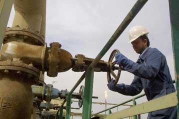 «Κόντρα» ΗΠΑ – Ρωσίας για τη μελλοντική εκμετάλλευση του ιρακινού πετρελαίου