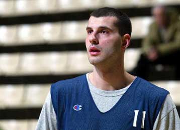 Ανακοινώθηκε από τη Σιένα ο Κακιούζης που χάρισε στην ΑΕΚ τα… χρέη της