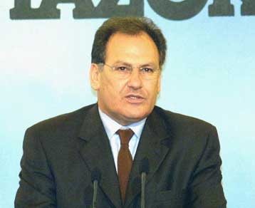 Σκληρή απάντηση Λαλιώτη στις δηλώσεις Μίλερ για τα αντιπολεμικά συλλαλητήρια