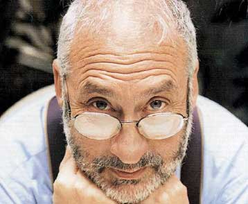 «Σκέτη ανοησία» ο μύθος της πολεμικής οικονομίας, λέει ο Τζόζεφ Στίγκλιτζ