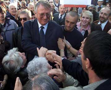 ICTY καλεί Σέσελι – Για εγκλήματα πολέμου θα δικαστεί ο πρώην εθνικιστής ηγέτης