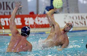 Σε θαύμα ελπίζει ο Ολυμπιακός στο Champions League, ήττα για τον Εθνικό