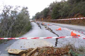 Σε ισχύ από τη Δευτέρα ο τετραψήφιος αριθμός για τις κακοτεχνίες στους δρόμους