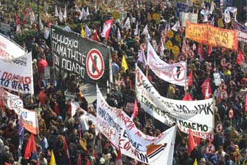 Νέες κινητοποιήσεις κατά του πολέμου πραναγγέλλουν οι διοργανωτές του συλλαλητηρίου