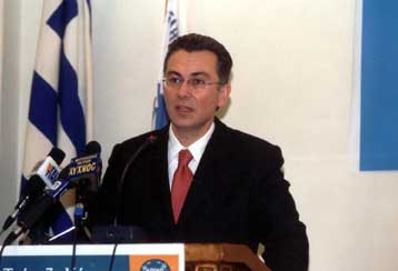 Θετική εξέλιξη η κοινή ανακοίνωση των «15» για το Ιράκ, εκτιμά ο Θ.Ρουσόπουλος