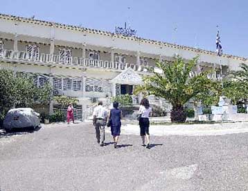 Σωρεία διώξεων κατά κρατουμένων και σωφρονιστικών υπαλλήλων για εισαγωγή ναρκωτικών