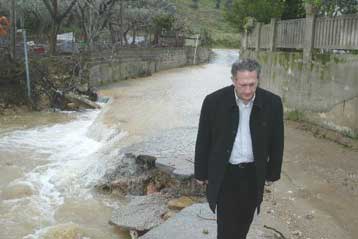 Περιοχές της ΒΑ Αττικής που επλήγησαν από την κακοκαιρία επισκέφθηκε ο Κ.Σκανδαλίδης