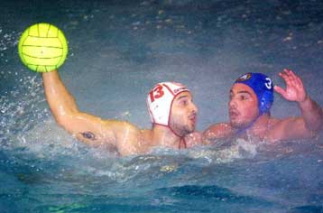 Επίδειξη δύναμης από τον Ολυμπιακό, εκτός έδρας νίκη για τον Εθνικό