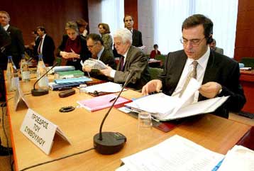 Τέσσερα πετρελαϊκά σενάρια για τον ενδεχόμενο πόλεμο στο Ιράκ εξετάζει η ΕΕ