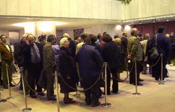 Σε κινητοποιήσεις κατά των εμπορικών τραπεζών προσανατολίζεται το ΙΝΚΑ