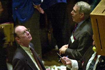 Σε αρνητικό έδαφος η Γουόλ Στριτ την Παρασκευή