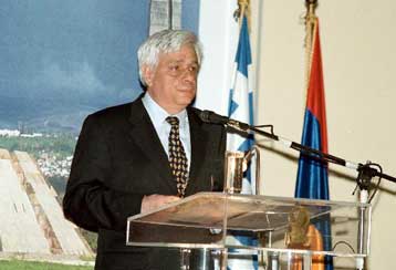 Εκλογές μετά τη λήξη της ελληνικής προεδρίας στην ΕΕ ζητά η ΝΔ