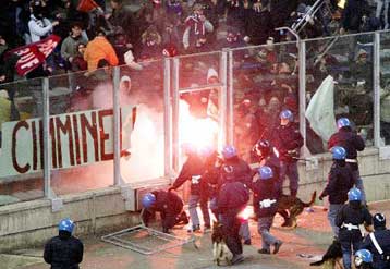 Μεγάλη τιμωρία περιμένει την Τορίνο για τα επεισόδια στο ματς με τη Μίλαν