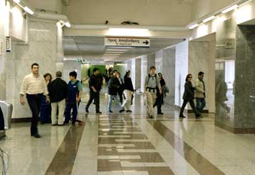 Επαναλαμβάνονται από τη Δευτέρα τα δρομολόγια του μετρό Ευαγγελισμός – Σύνταγμα