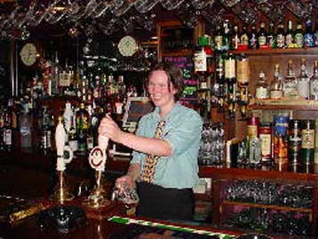 Κινδυνεύουν με εξαφάνιση οι παραδοσιακές αγγλικές pub