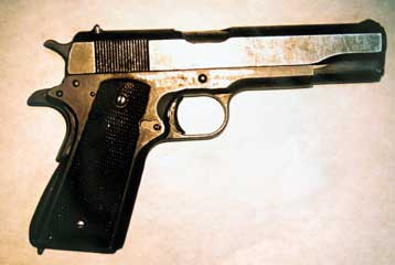 Οι «εκδικητές» με τα όπλα