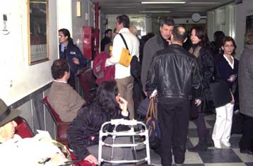 Τετράωρη στάση εργασίας πραγματοποιούν την Τρίτη οι γιατροί των δημόσιων νοσοκομείων