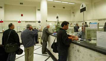 Στο 22,4% του ΑΕΠ οι οφειλές για στεγαστικά και καταναλωτικά δάνεια το 2002