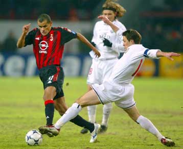 Προκρίθηκαν Μίλαν, Μάντσεστερ, σώθηκε στο 90 η Ρεάλ, ξανά στο παιχνίδι η Ντέπορ