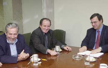 Τέσσερις δεσμεύσεις της κυβέρνησης για μισθούς και συντάξεις προς την ΓΣΕΕ