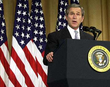 Καλύτερες μέρες για την αμερικανική οικονομία «βλέπει» ο Τζορτζ Ο.Μπους