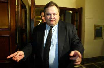 Με επικεφαλής τον Κ.Σημίτη το ΠΑΣΟΚ στις εκλογές, επαναλαμβάνει ο Ευ.Βενιζέλος