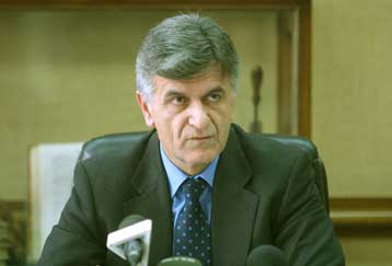 Νέο αντιτρομοκρατικό νόμο προαναγγέλλει ο Φ.Πετσάλνικος