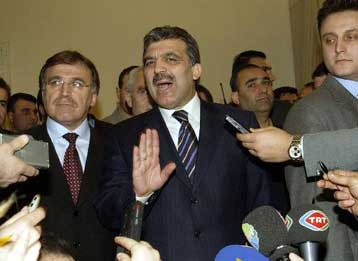 Διατηρούν τις γέφυρες με την Αγκυρα οι ΗΠΑ παρά το «όχι» της τουρκικής Εθνοσυνέλευσης