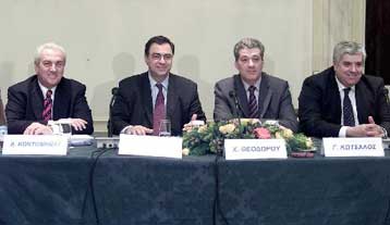 Αδικαιολόγητες οι αυξήσεις στα ασφάλιστρα, υπογραμμίζει ο Νίκος Χριστοδουλάκης