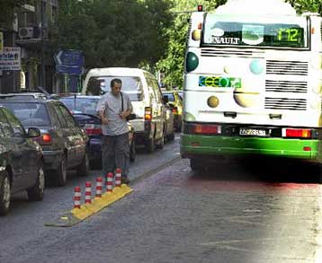 Επεκτείνεται το δίκτυο των λεωφορειολωρίδων σε Αθήνα και Πειραιά