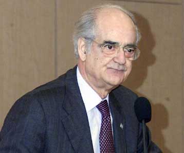 Σκληρή απάντηση Κακλαμάνη στις δηλώσεις Μίλερ για τη 17 Νοέμβρη