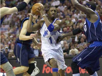 Σπουδαία νίκη των Μάτζικ επί των Μπακς με 111-99 με πρωταγωνιστή τον ΜακΓκρέιντι