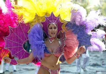 Οι εκδηλώσεις σε όλη τη χώρα για τις Απόκριες και τα Κούλουμα