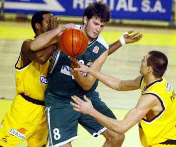 «Φωτιά» και πάλι στην Α1 μπάσκετ με ήττα ΠΑΟ και νίκη-θρίλερ ΑΕΚ, εντυπωσιακός Πανιώνιος