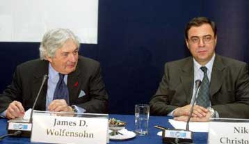 Τον κώδωνα του κινδύνου για την ευρωπαϊκή οικονομία κρούει ο Χριστοδουλάκης