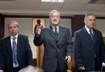 «Παρών» δήλωσε ο ένας από τους δύο μυστικούς μάρτυρες στη δίκη της 17Ν