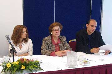 Αγωγή κατά της Alpha Bank για την αύξηση των επιτοκίων ανακοίνωσε η ΕΚΠΟΙΖΩ