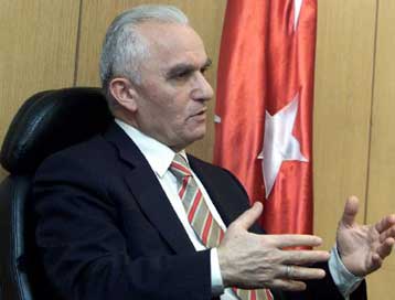 Αβέβαιη η νέα ψηφοφορία στην Εθνοσυνέλευση για τα στρατεύματα των ΗΠΑ, δηλώνει ο Γιακίς