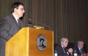 Ασπίδα προστασίας για τις επιχειρήσεις η ισχυρή ανάπτυξη, λέει ο Νίκος Χριστοδουλάκης