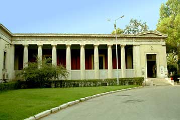 Στο Μετσόβιο Πολυτεχνείο δωρίζονται οι 45.000 τόμοι της Βιβλιοθήκης Δοξιάδη