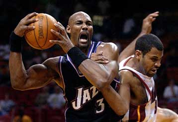 Ιστορία έγραψε στα παρκέ του NBA ο Καρλ Μαλόουν των Γιούτα Τζαζ