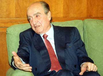 «Οι κρατούμενοι στις φυλακές είναι ένα τμήμα της 17Ν» υποστηρίζει ο Μητσοτάκης