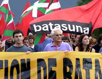 Νόμιμα εκτός νόμου το Μπατασούνα αποφαίνεται το Συνταγματικό Δικαστήριο της Ισπανίας