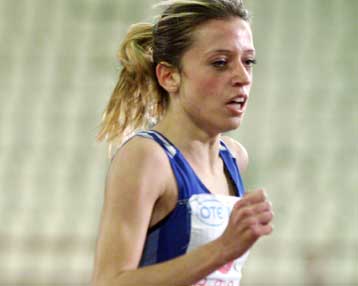 Με πανελλήνιο ρεκόρ προκρίθηκε στον τελικό των 3.000μ. η Μαρία Τσίρμπα