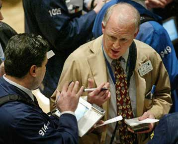 Προς τρίτη συνεχόμενη ημέρα ανόδου βαδίζει η Γουόλ Στριτ την Παρασκευή