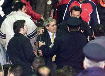 Ποινή αποκλεισμού δύο αγωνιστικών για την έδρα του Ολυμπιακού