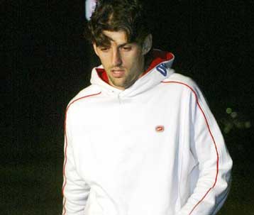 Χωρίς Βενετίδη αλλά με Αντζα και Χούτο ο Ολυμπιακός στη Νεάπολη