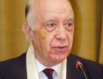 Μηνυτήρια αναφορά κατά του Χ.Κίσινγκερ κατέθεσε ο δημοσιογράφος Ηλίας Δημητρακόπουλος